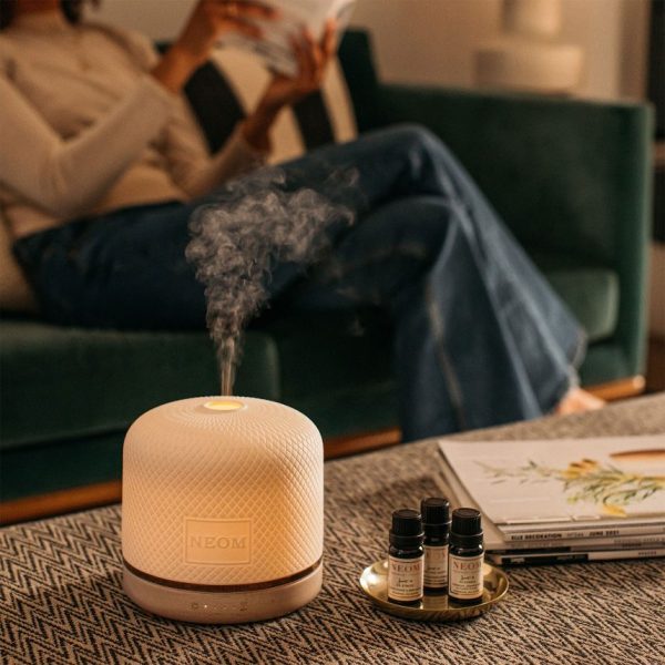 NEOM Wellbeing Pod Luxe Oil Diffuser White - Multi Use Adaptors - UK Plug - Image 4