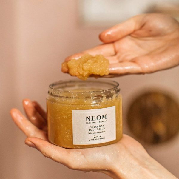 NEOM Real Luxury Body Scrub 350g - Image 2