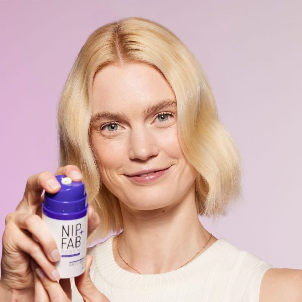 NIP+FAB Anti-Redness SPF30 Moisturiser 50ml - Image 3