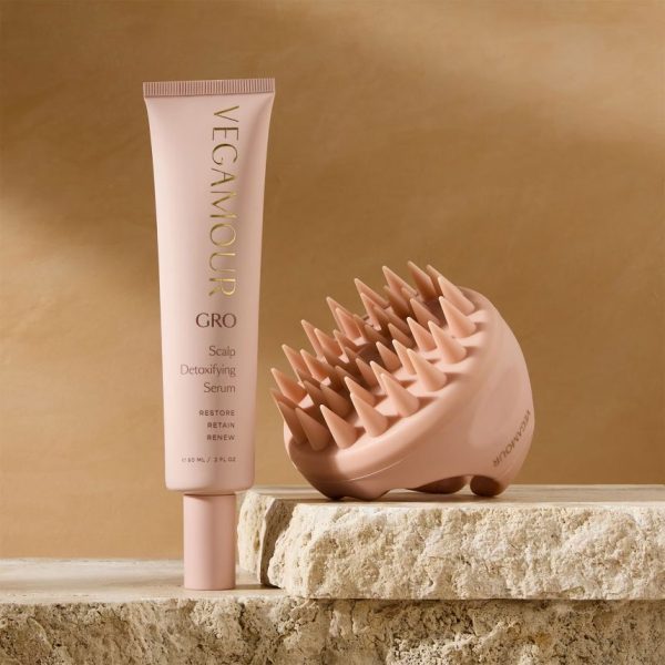 Vegamour GRO Revitalizing Scalp Massager - Image 3