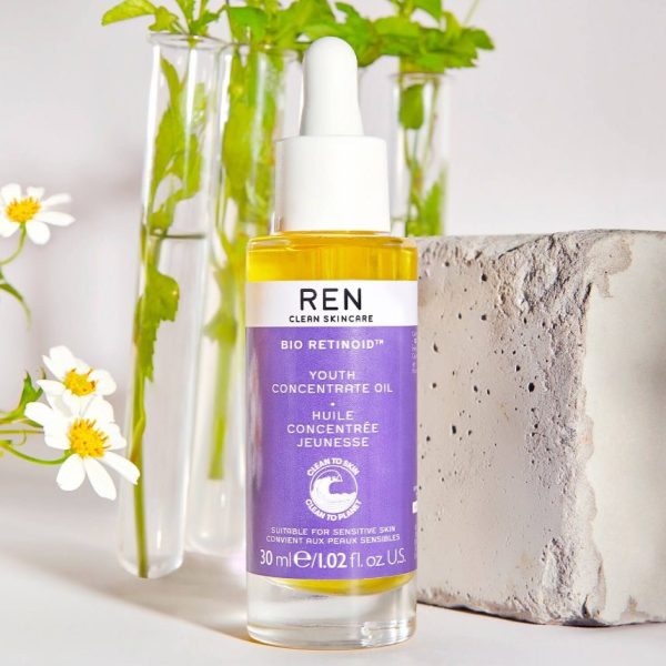 REN CLEAN SKINCARE Bio Retinoid™ Youth Concentrate Oil 30ml - Image 2