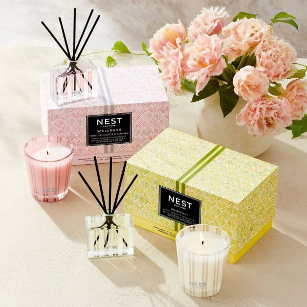 NEST New York Himalayan Salt & Rosewater Petite Candle & Petite Reed Diffuser Set - Image 4