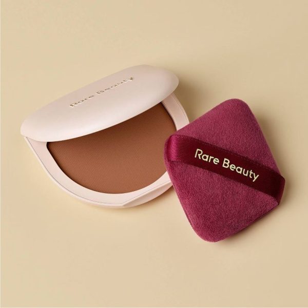 RARE BEAUTY Soft Touch Powder Puff Duo - Image 3