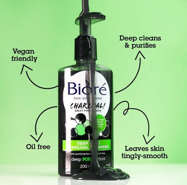 Biore Deep Pore Charcoal Cleanser 200ml - Image 2