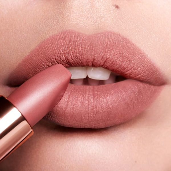 Charlotte Tilbury Matte Revolution Lipstick Pillow Talk 3.5g - Image 4