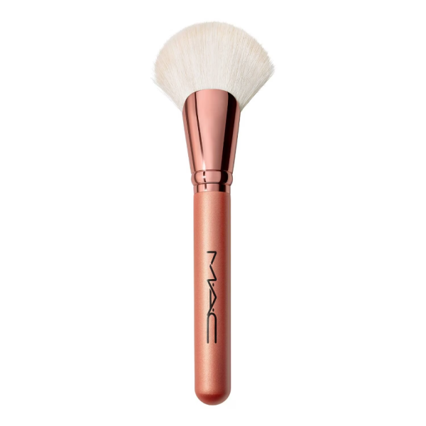 M.A.C Bronzer Fan Brush 143S