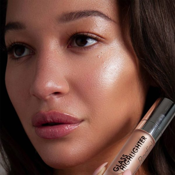 RODIAL Glass Highlighter - Image 4