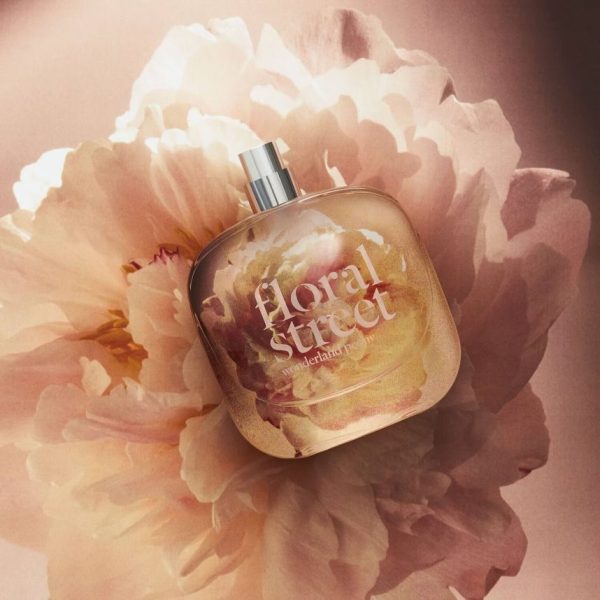 FLORAL STREET Wonderland Peony Eau de Parfum 50ml - Image 4