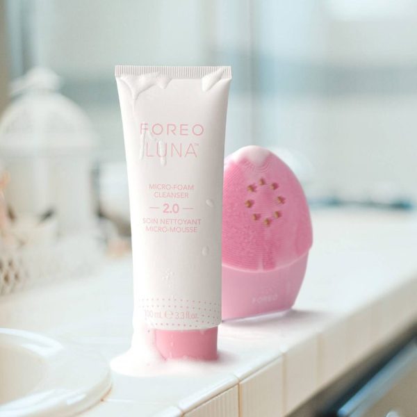 FOREO LUNA Micro Foam Cleanser 2.0 100ml - Image 4